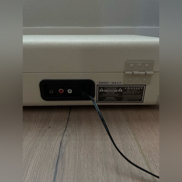 CROSLEY Cruiser Urban Outfitters Record/Media Player - Picture 5 of 6